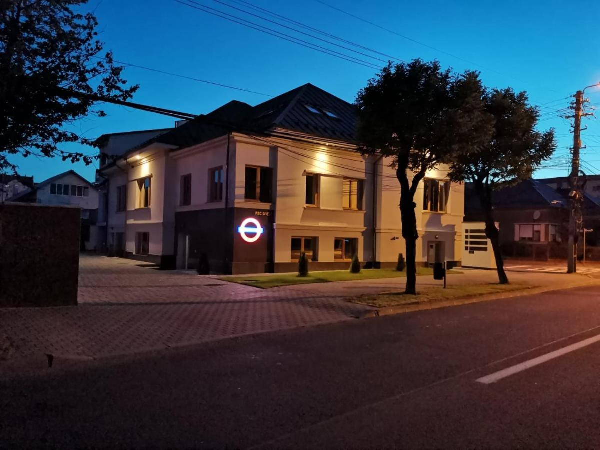 Bistriţa English House מראה חיצוני תמונה
