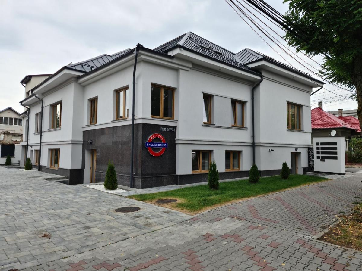 Bistriţa English House מראה חיצוני תמונה