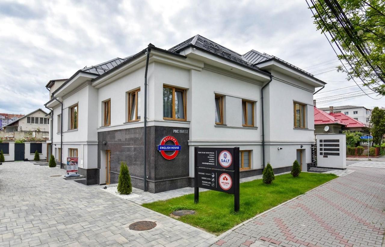 Bistriţa English House מראה חיצוני תמונה
