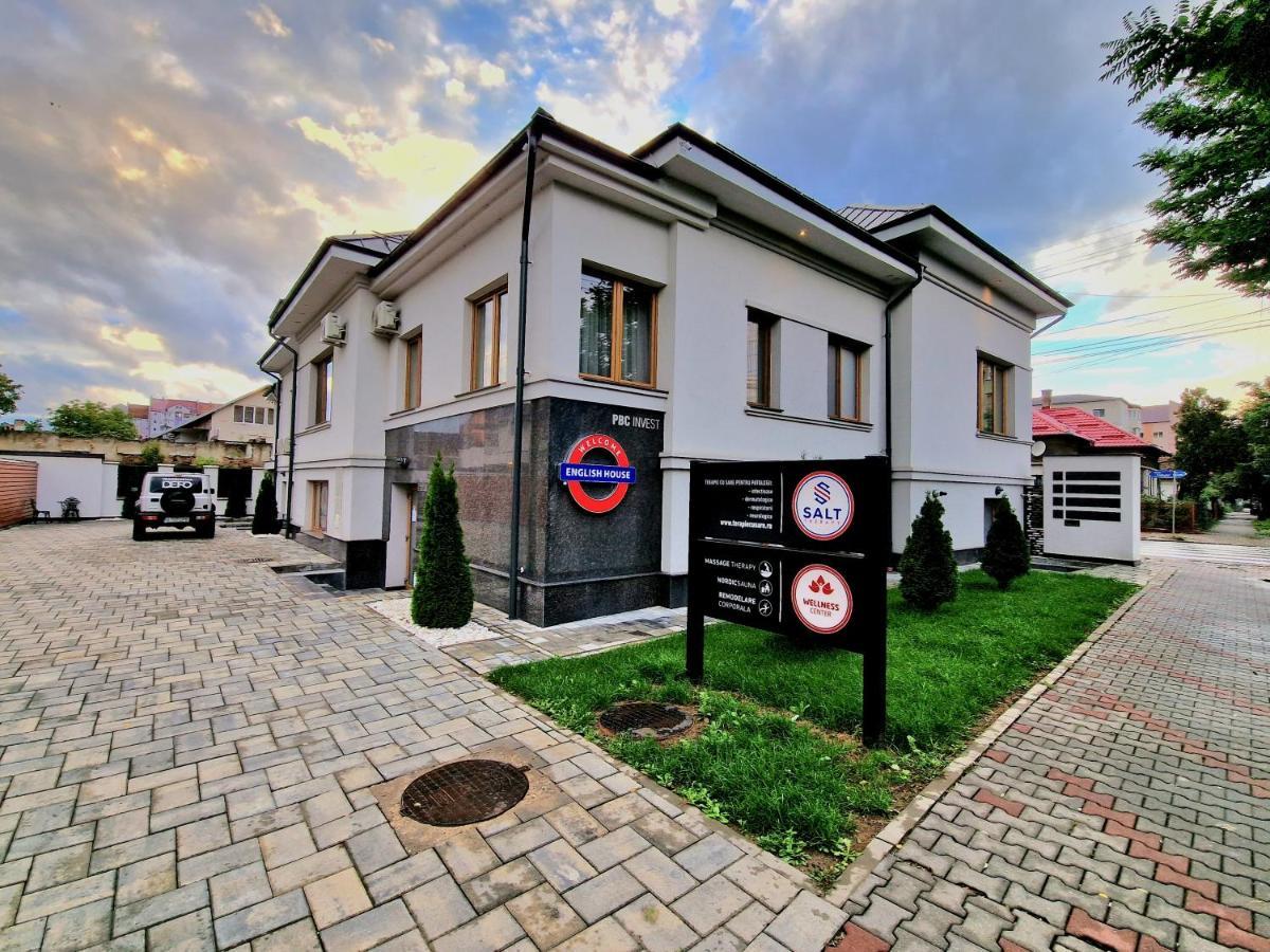Bistriţa English House מראה חיצוני תמונה